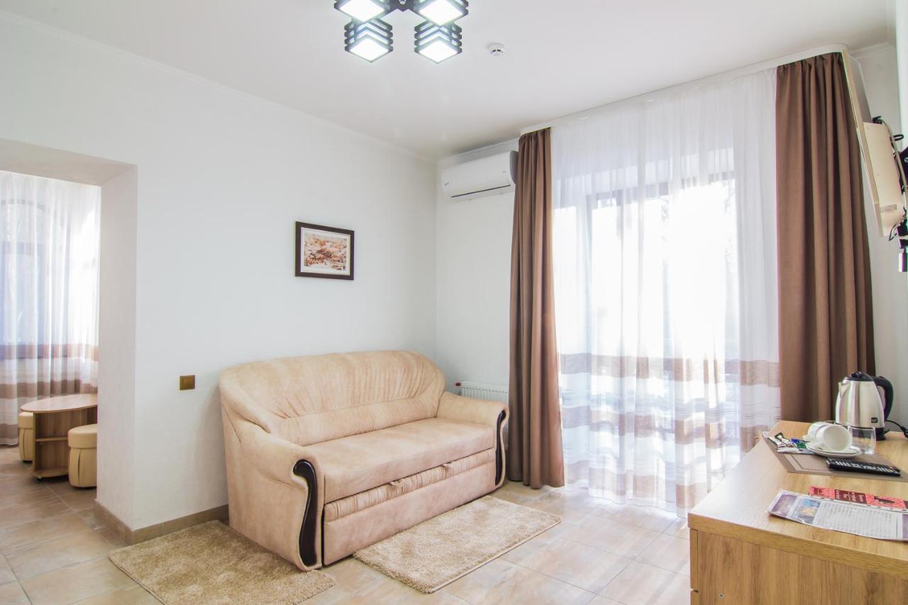 Мисливець В Комплексі "Сокіл" Hotel Susk Bagian luar foto