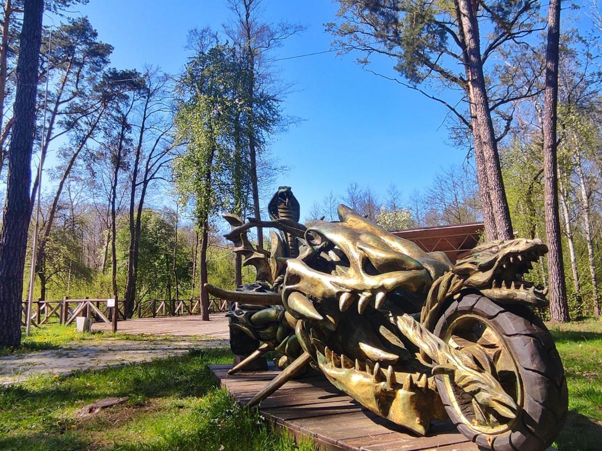 Мисливець В Комплексі "Сокіл" Hotel Susk Bagian luar foto