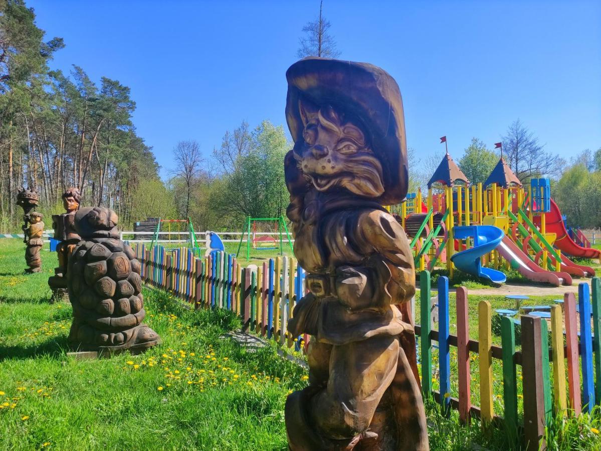 Мисливець В Комплексі "Сокіл" Hotel Susk Bagian luar foto